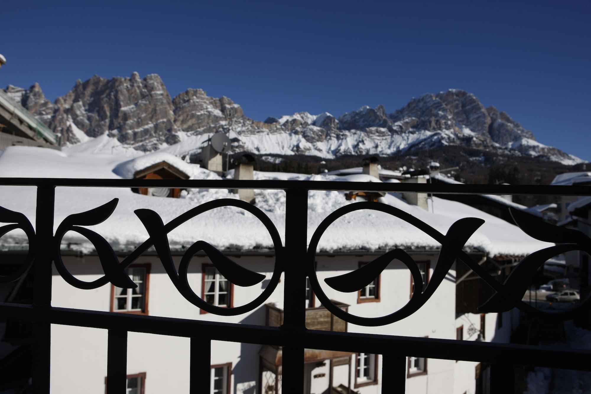 Hotel Cortina