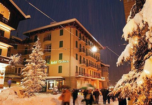 Cortina