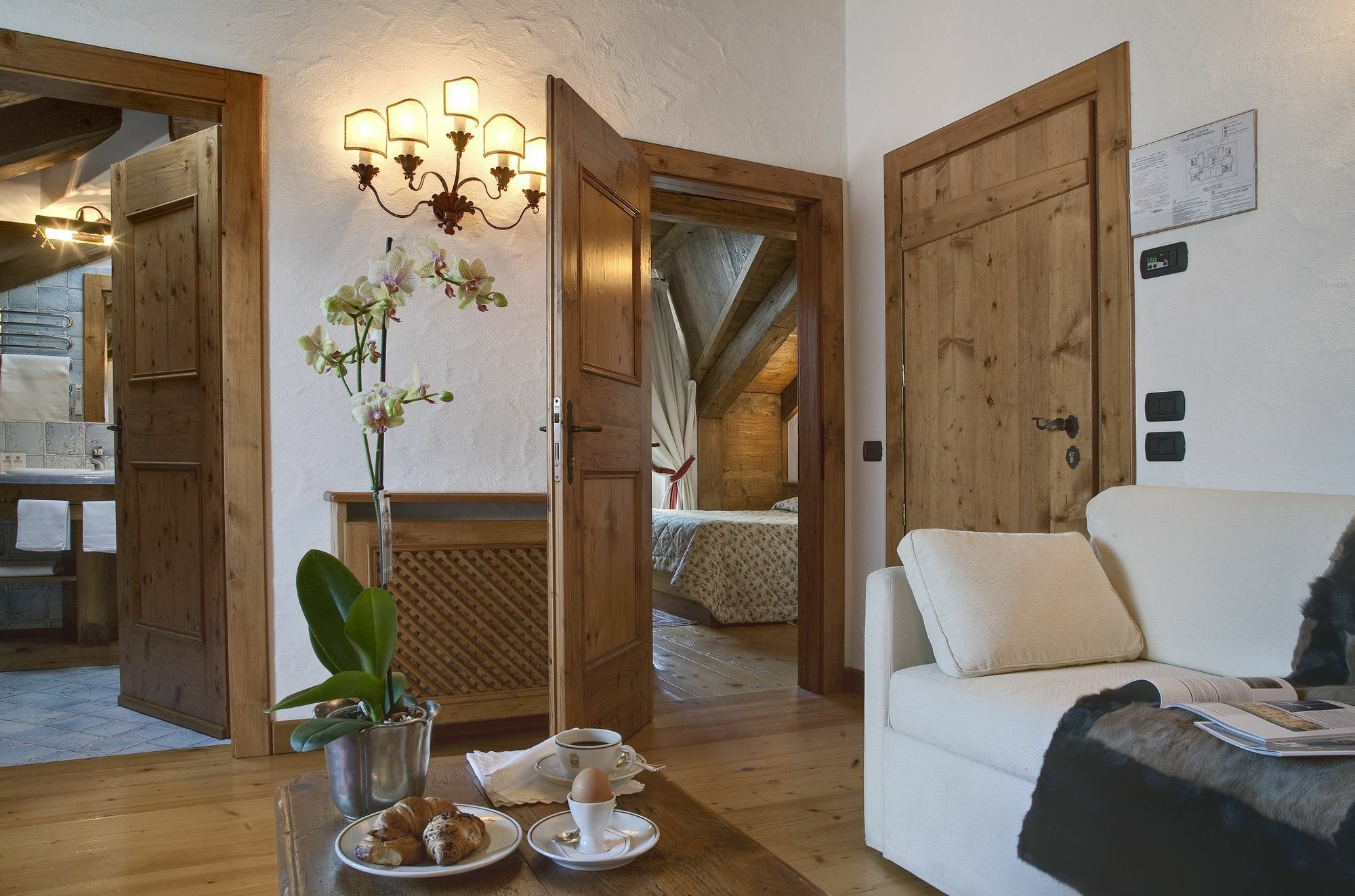 Hotel Cortina 4*