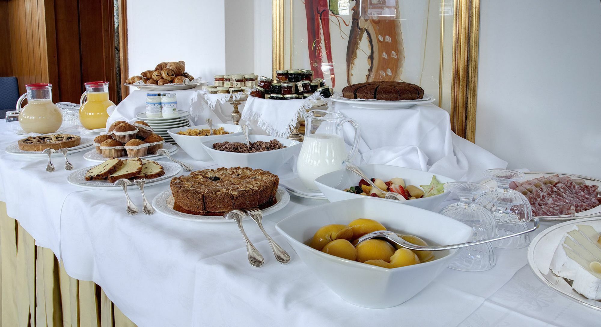 Hotel Cortina 4*